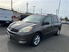 2004 Toyota Sienna 