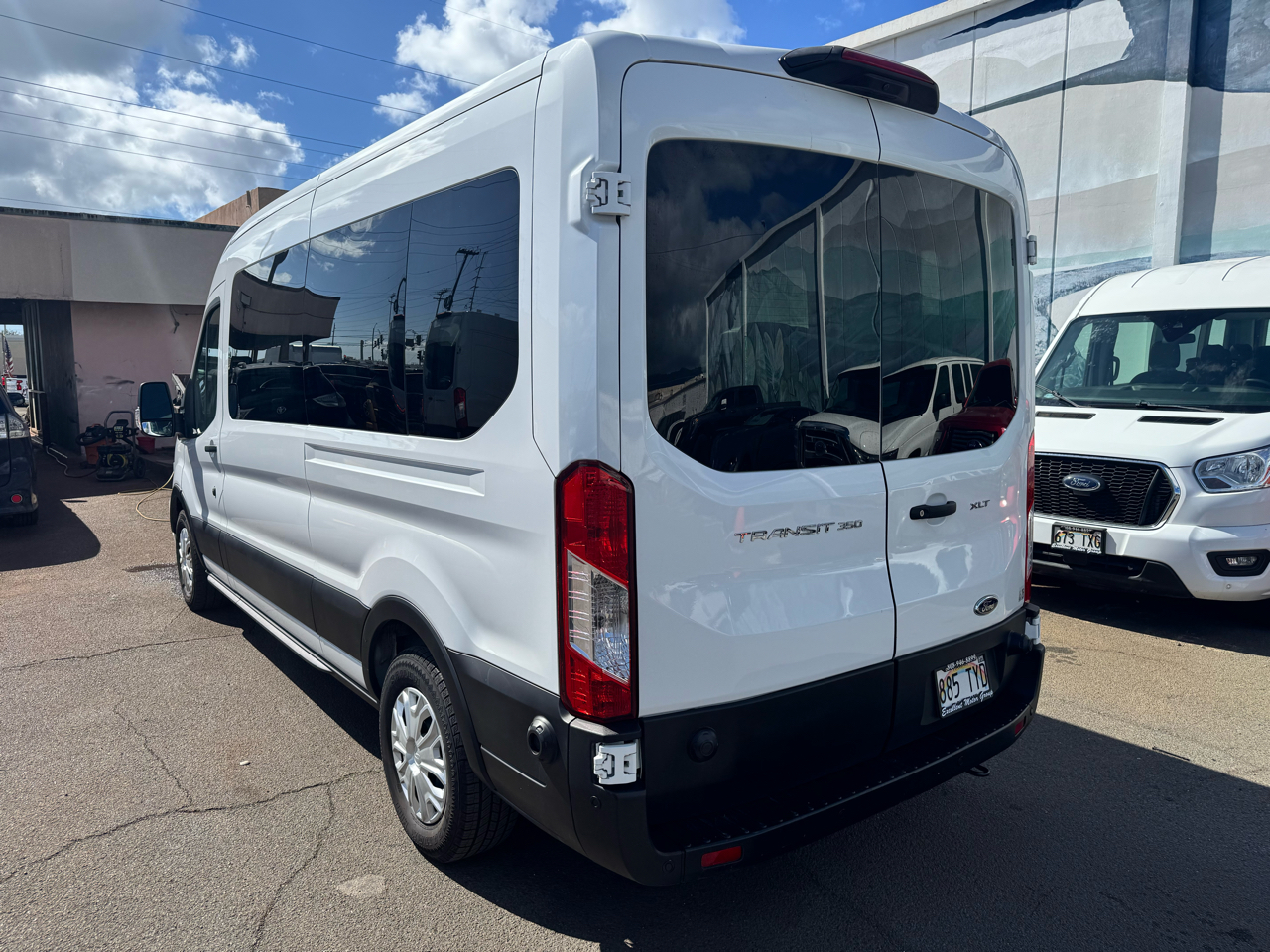2024 Ford Transit Passenger XLT photo 4
