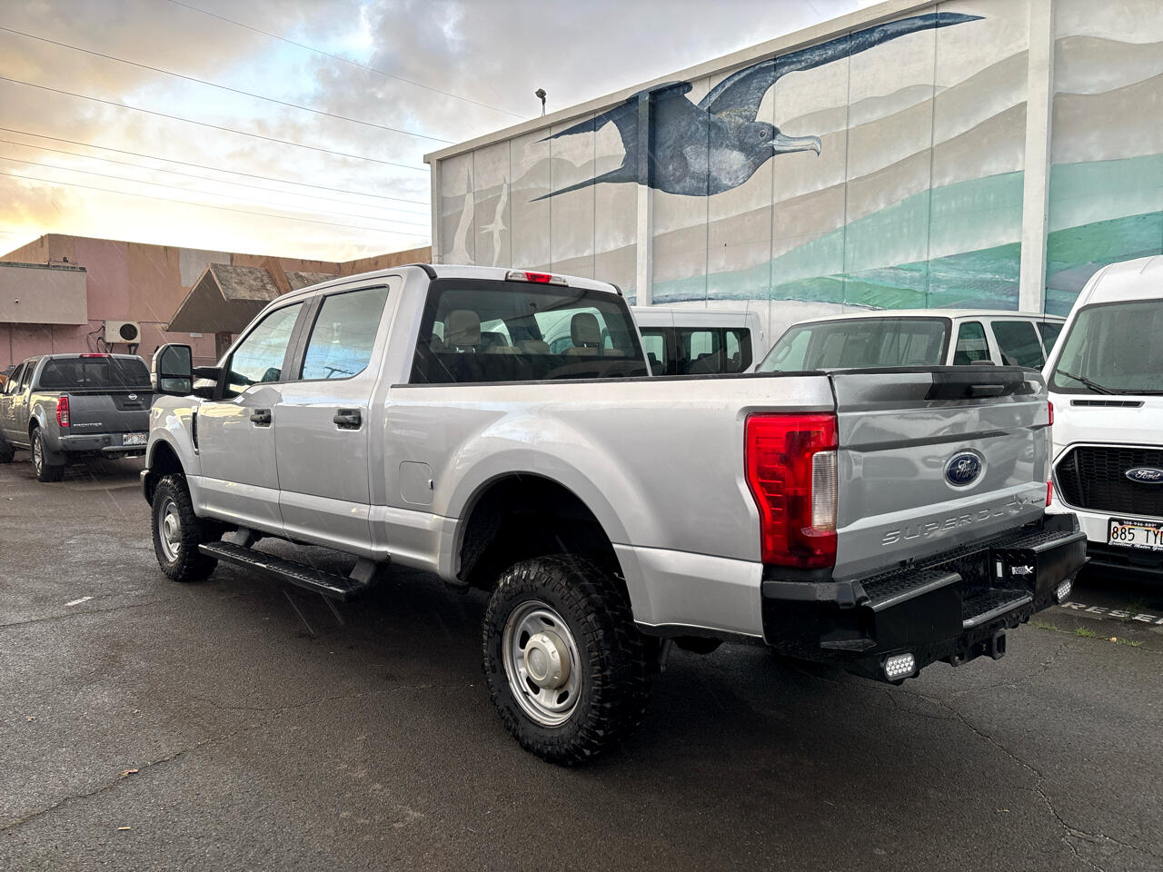 Ford Super Duty F-250 SRW King Ranch 4WD Crew Cab 8' Box 2017