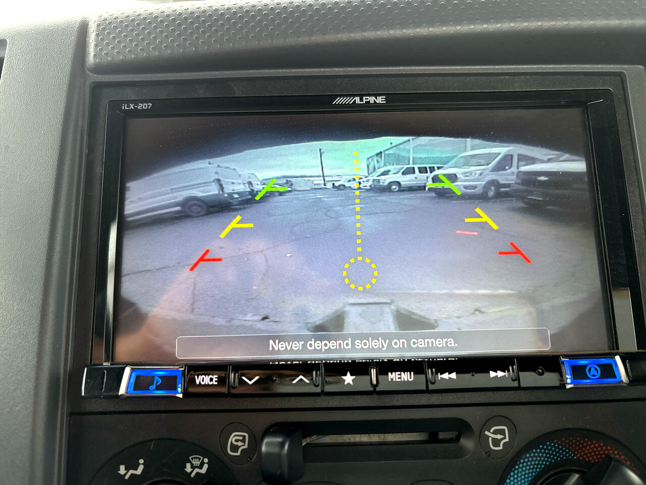 Chevrolet 4500HD LCF Diesel 2WD Reg Cab 132.5" 2022