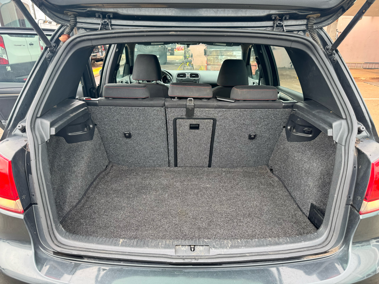 Volkswagen GTI 4dr HB DSG PZEV 2010