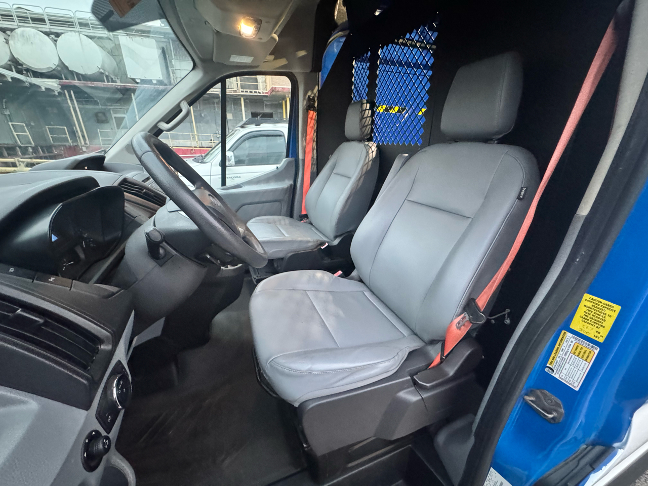 Ford Transit Van T-250 148" Med Rf 9000 GVWR Sliding RH Dr 2017