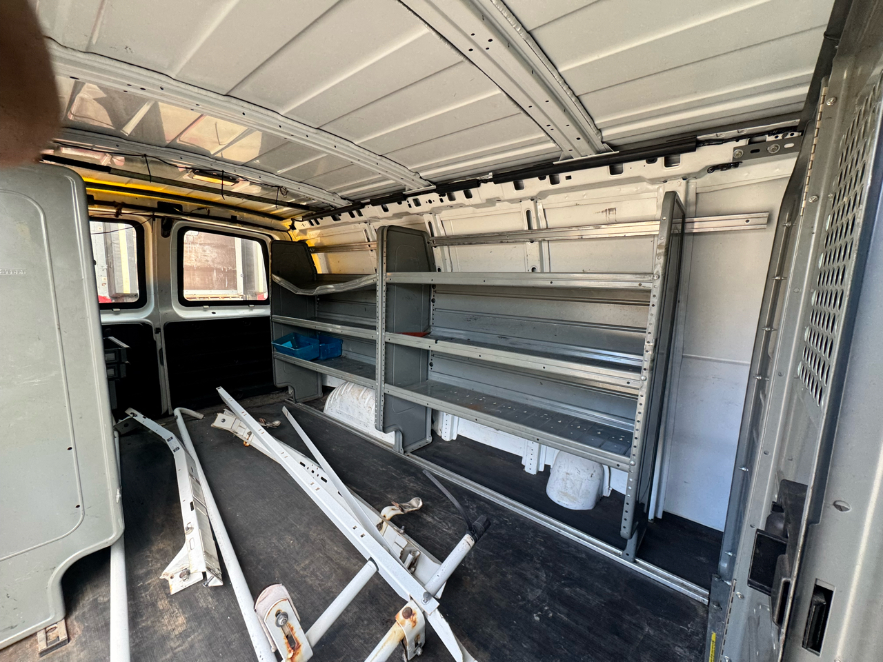 Chevrolet Express Cargo Van RWD 2500 135" 2012