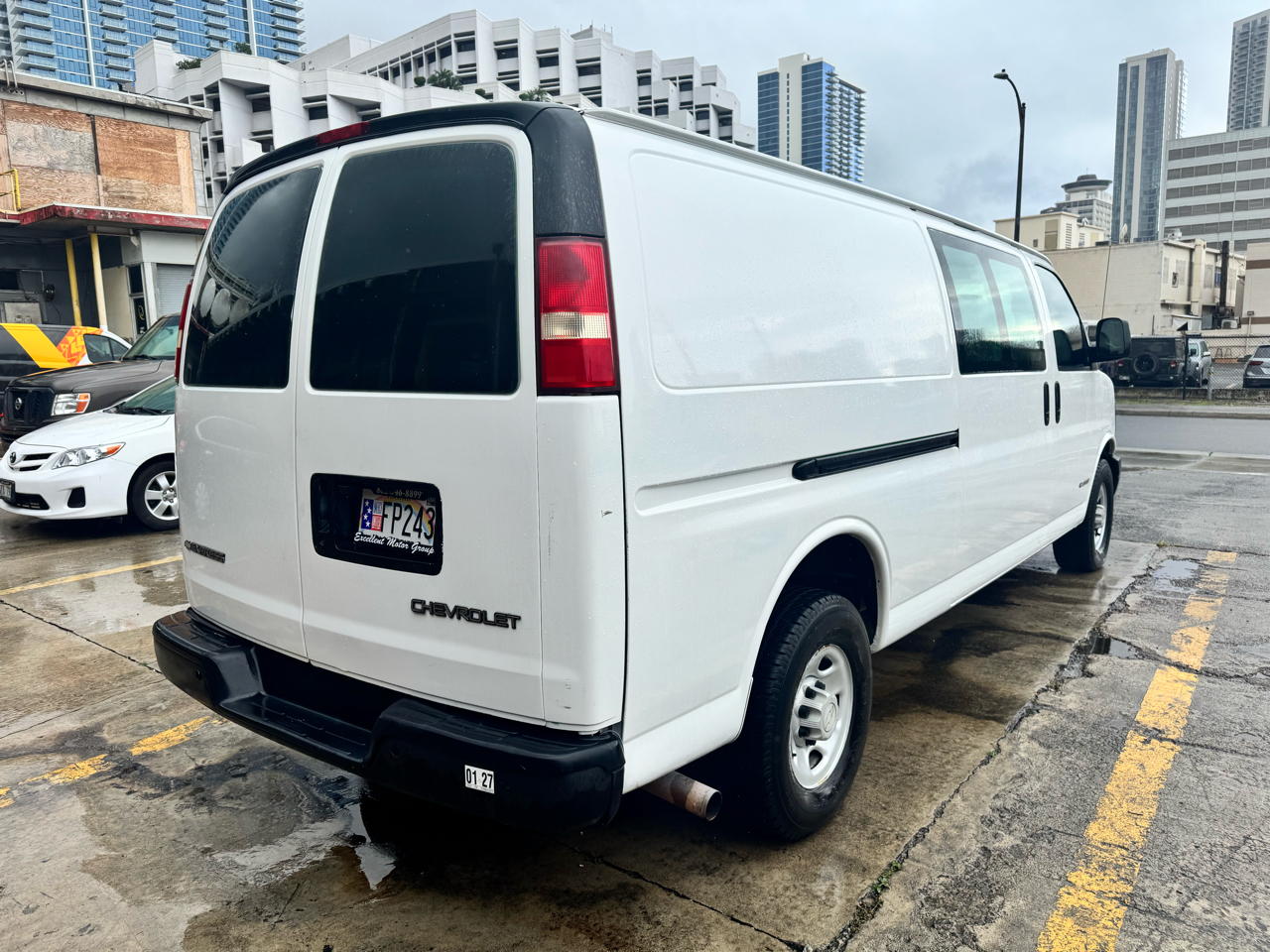 Chevrolet Express Cargo Van 3500 155" WB RWD 2004