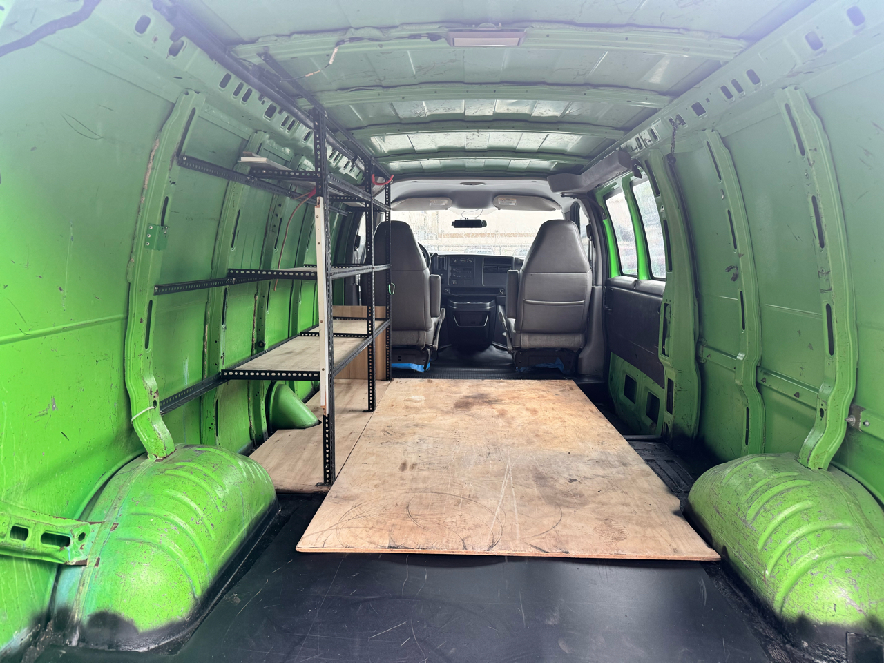 Chevrolet Express Cargo Van 3500 155" WB RWD 2004