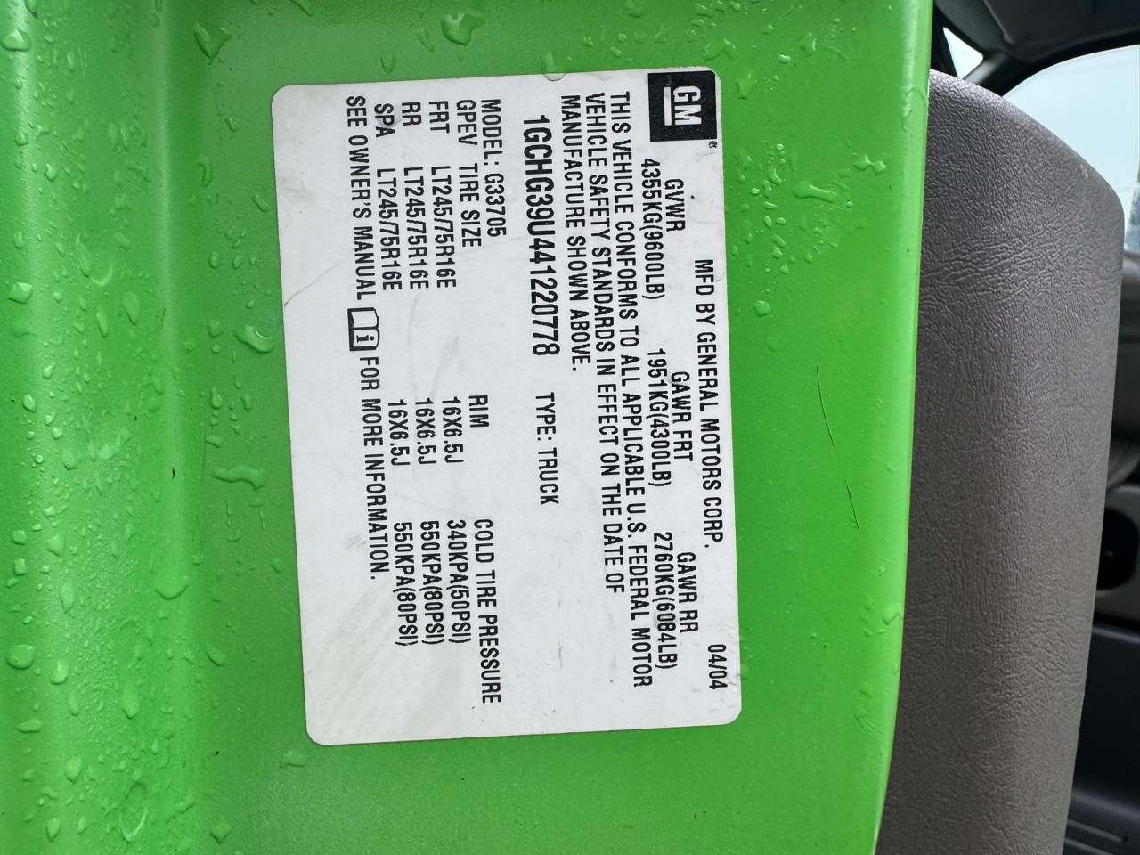 Chevrolet Express Cargo Van 3500 155" WB RWD 2004