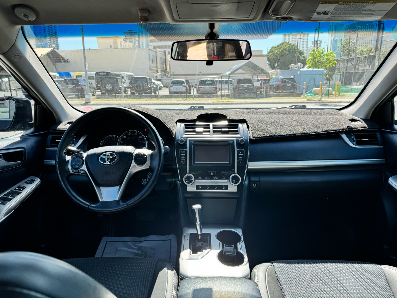 Toyota Camry 4dr Sdn I4 Auto XLE (Natl) 2013