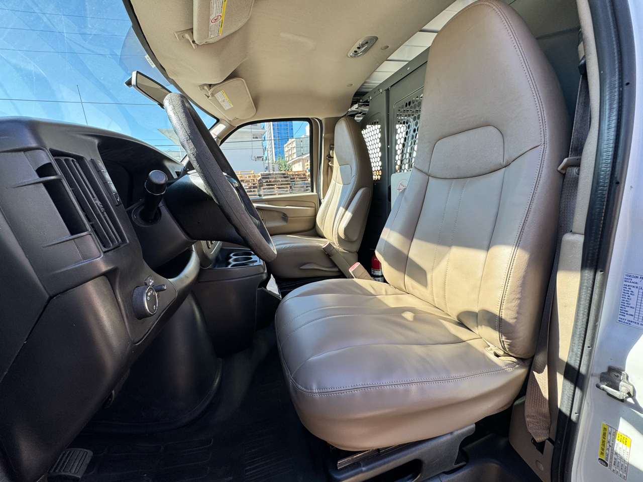 Chevrolet Express Cargo Van RWD 2500 135" 2012