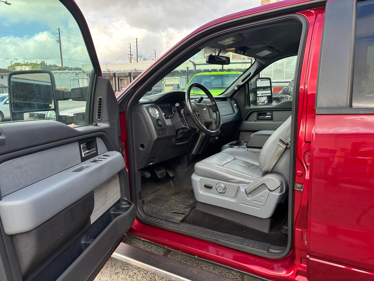 Ford F-150 2WD SuperCrew 145" King Ranch 2014