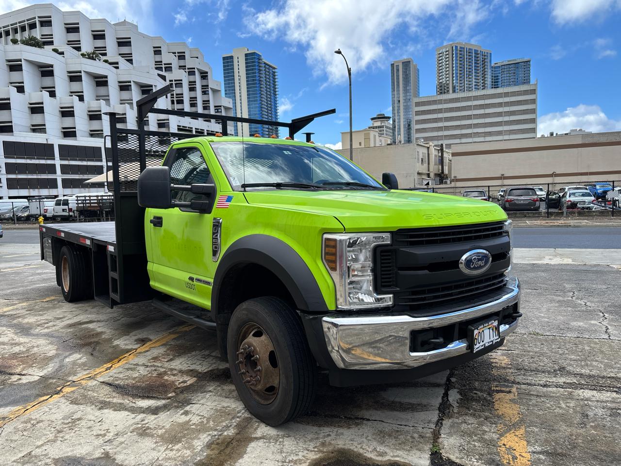Ford Super Duty F-450 DRW XLT 2WD Reg Cab 145" WB 60" CA 2018