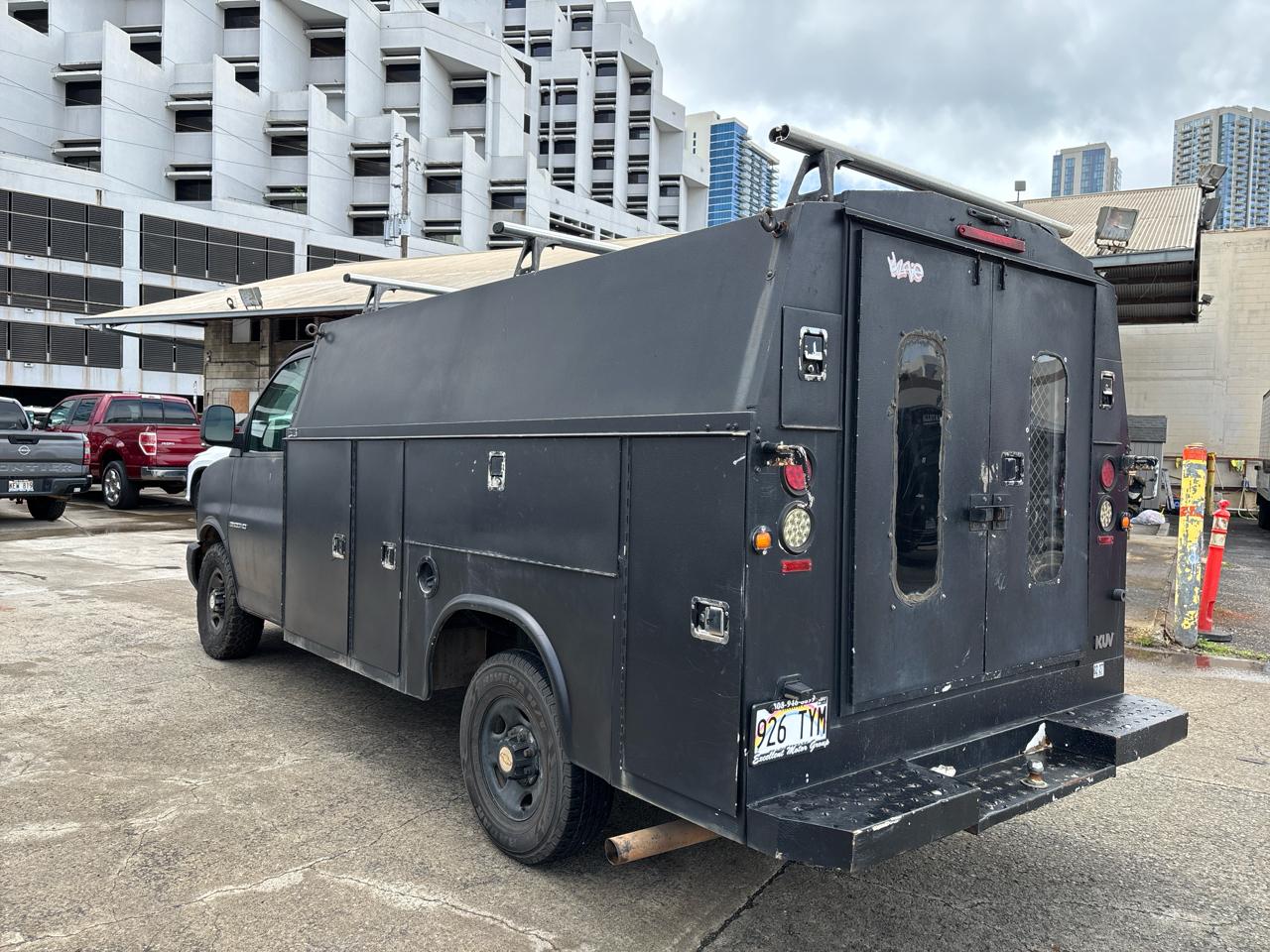 Chevrolet Express Cargo Van RWD 1500 135" 2007