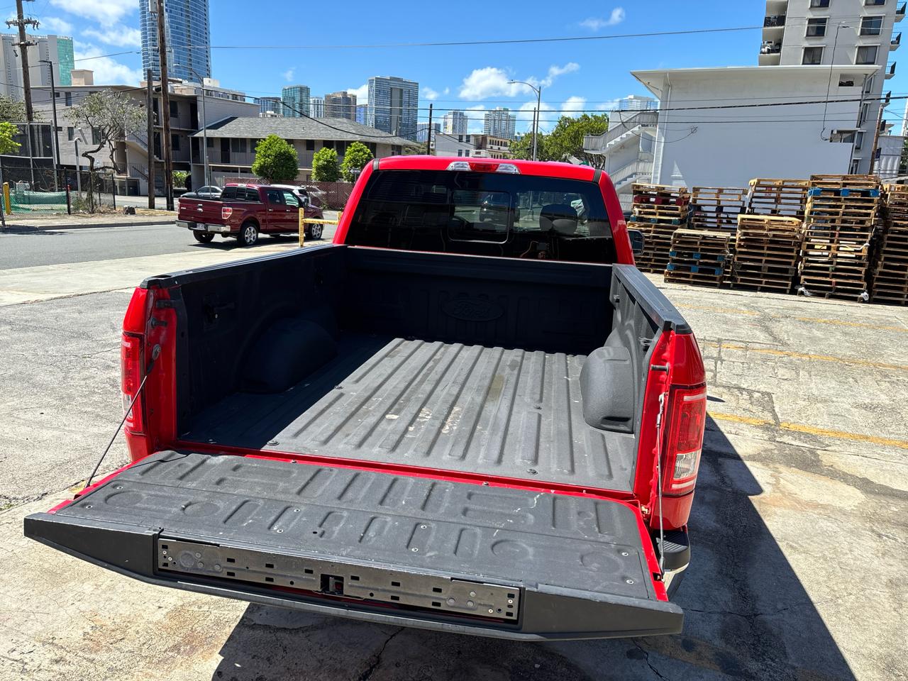 Ford F-150 2WD SuperCrew 145" XLT 2017