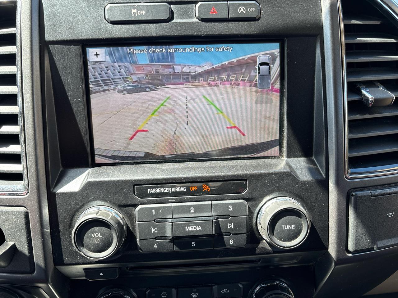 Ford F-150 2WD SuperCrew 145" XLT 2017