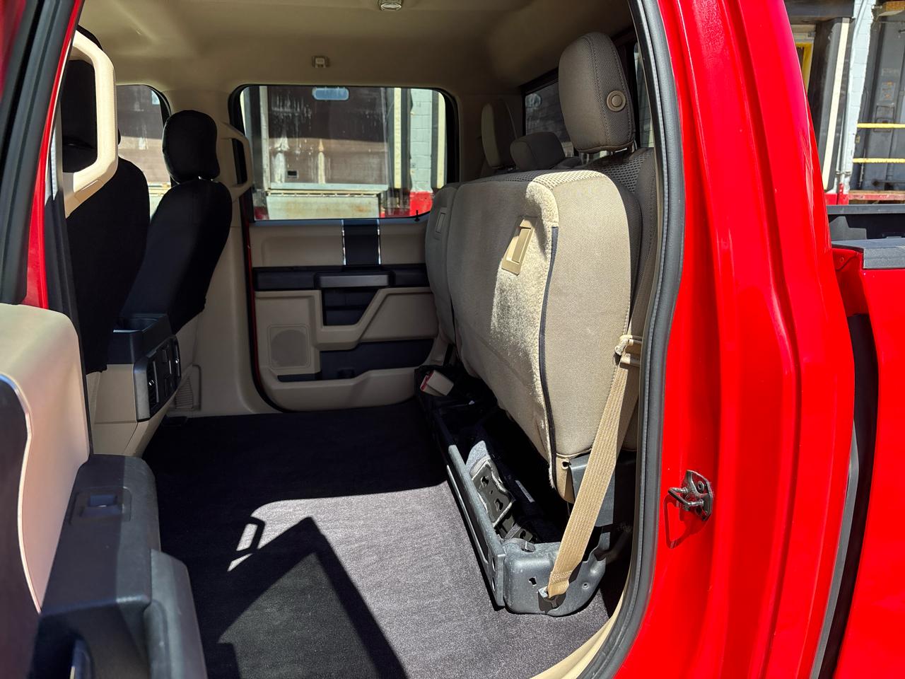 Ford F-150 2WD SuperCrew 145" XLT 2017