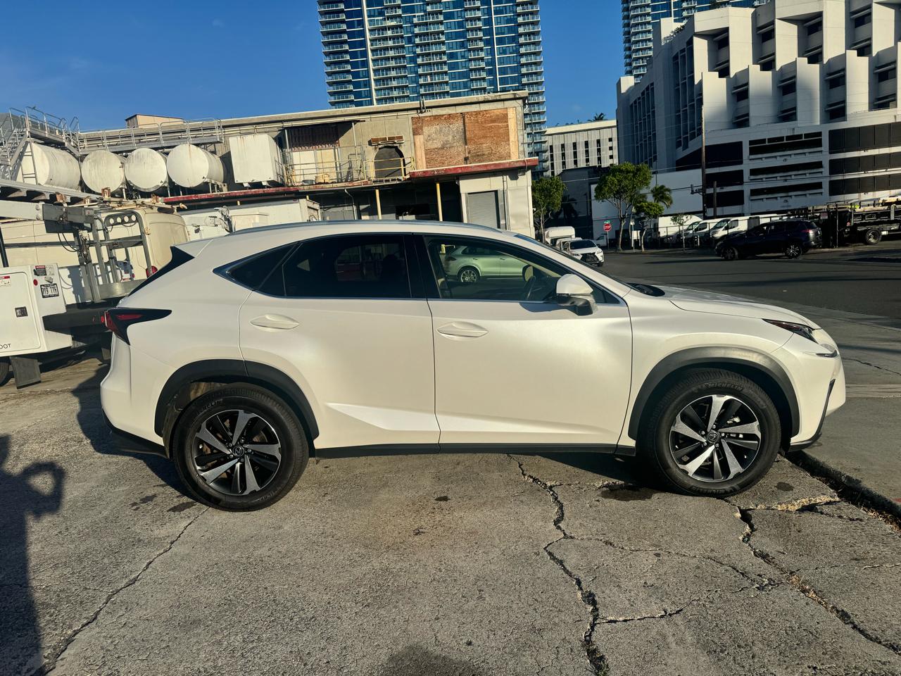 Lexus NX NX 300 Luxury FWD 2021