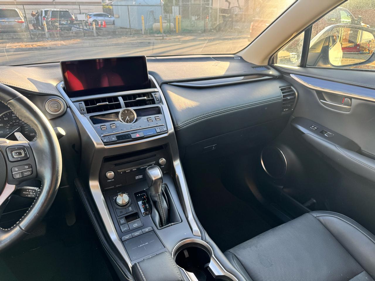 Lexus NX NX 300 Luxury FWD 2021