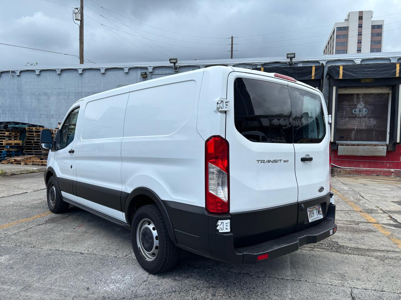 Ford Transit Van T-150 130" Low Rf 8600 GVWR Swing-Out RH Dr 2017