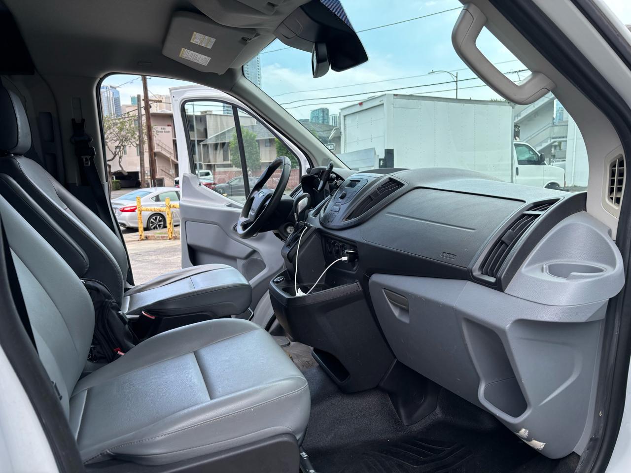 Ford Transit Van T-150 130" Low Rf 8600 GVWR Swing-Out RH Dr 2017