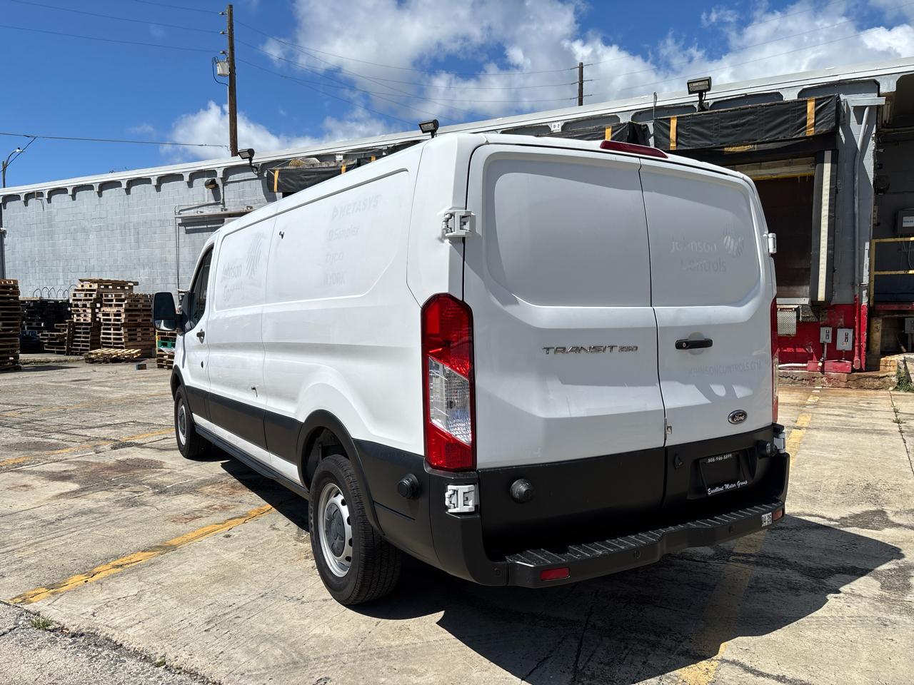 Ford Transit Van T-250 148" Low Rf 9000 GVWR Sliding RH Dr 2018
