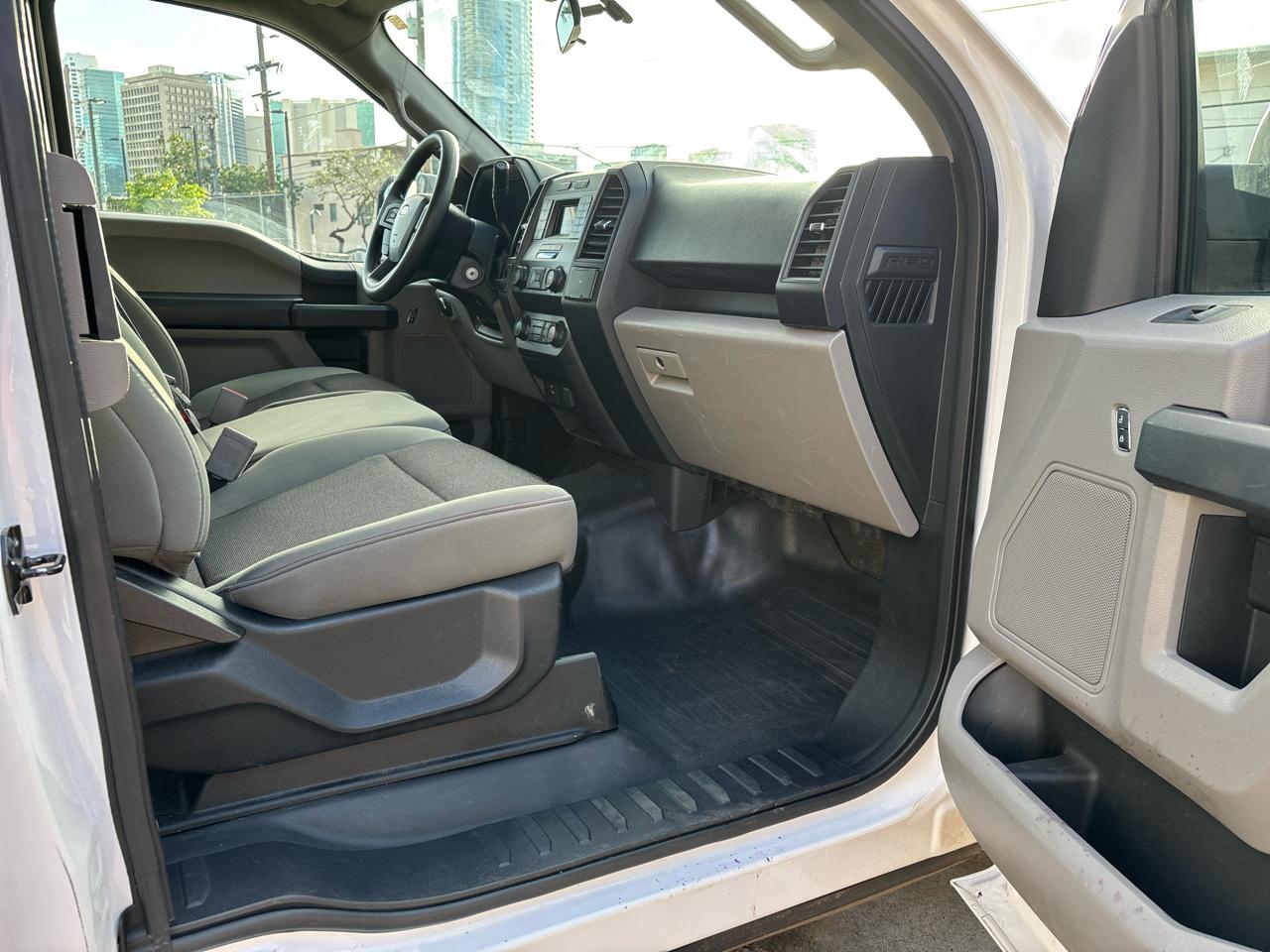 Ford F-150 2WD SuperCab 145" XL 2019