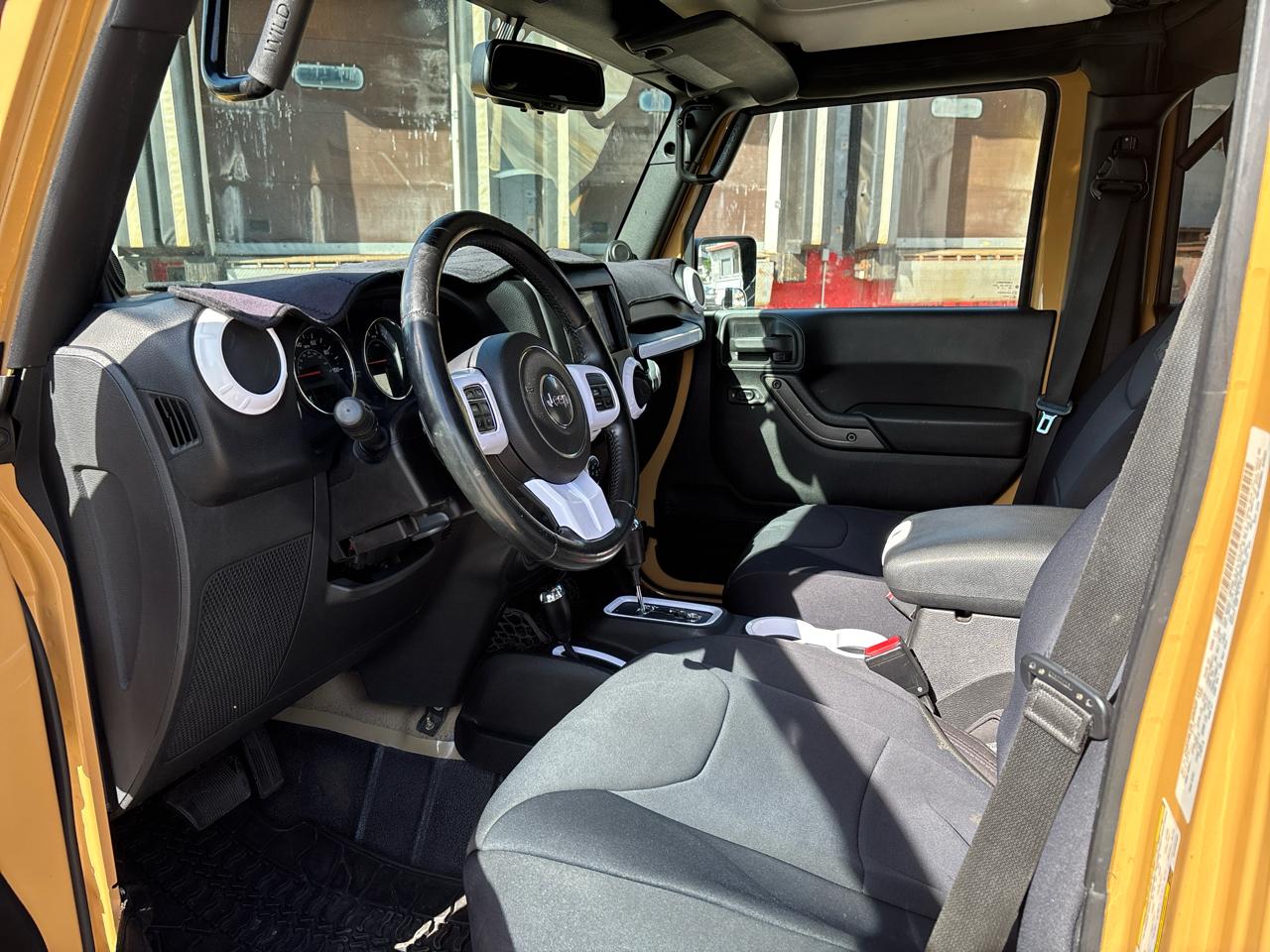 Jeep Wrangler Unlimited 4WD 4dr Sport 2014