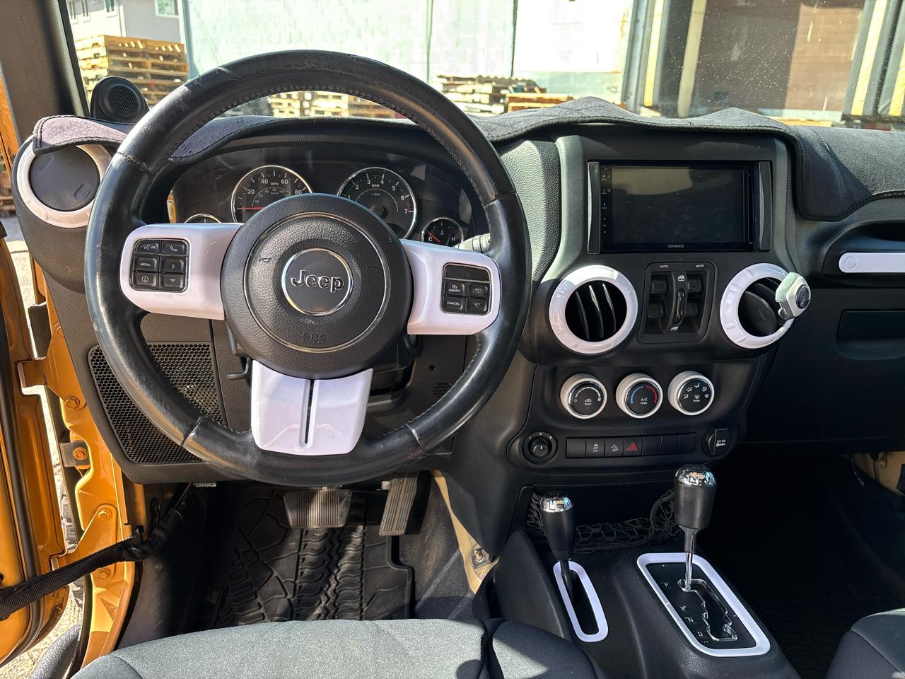 Jeep Wrangler Unlimited 4WD 4dr Sport 2014