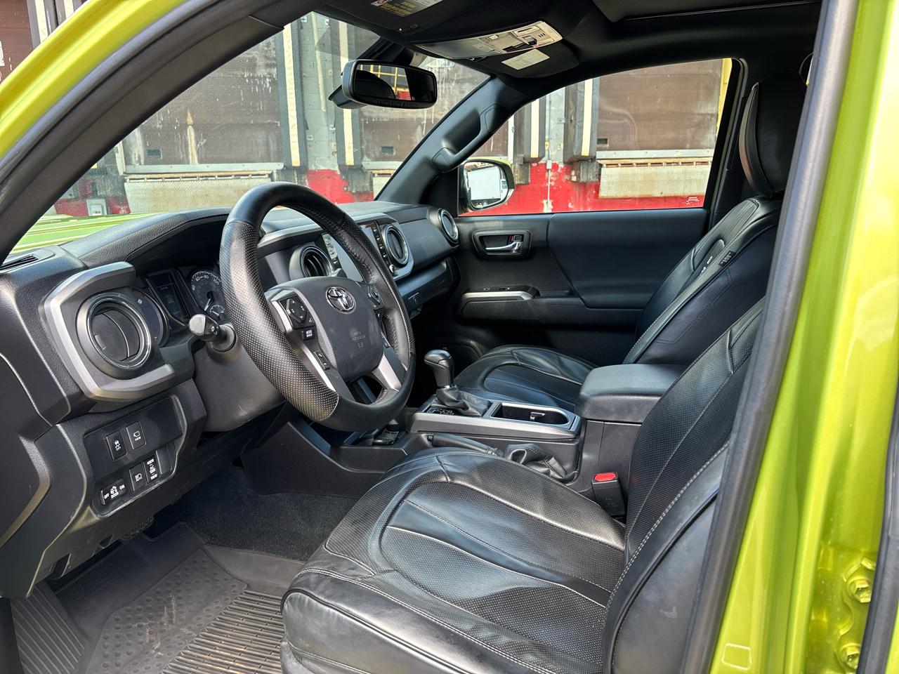 Toyota Tacoma 2WD TRD Sport Double Cab 6' Bed V6 AT (Natl) 2023