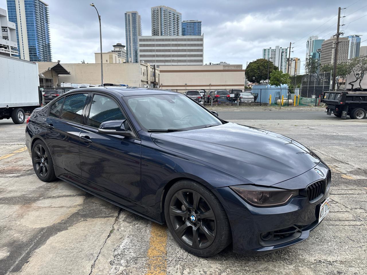 BMW 3 Series 4dr Sdn 335i RWD 2012