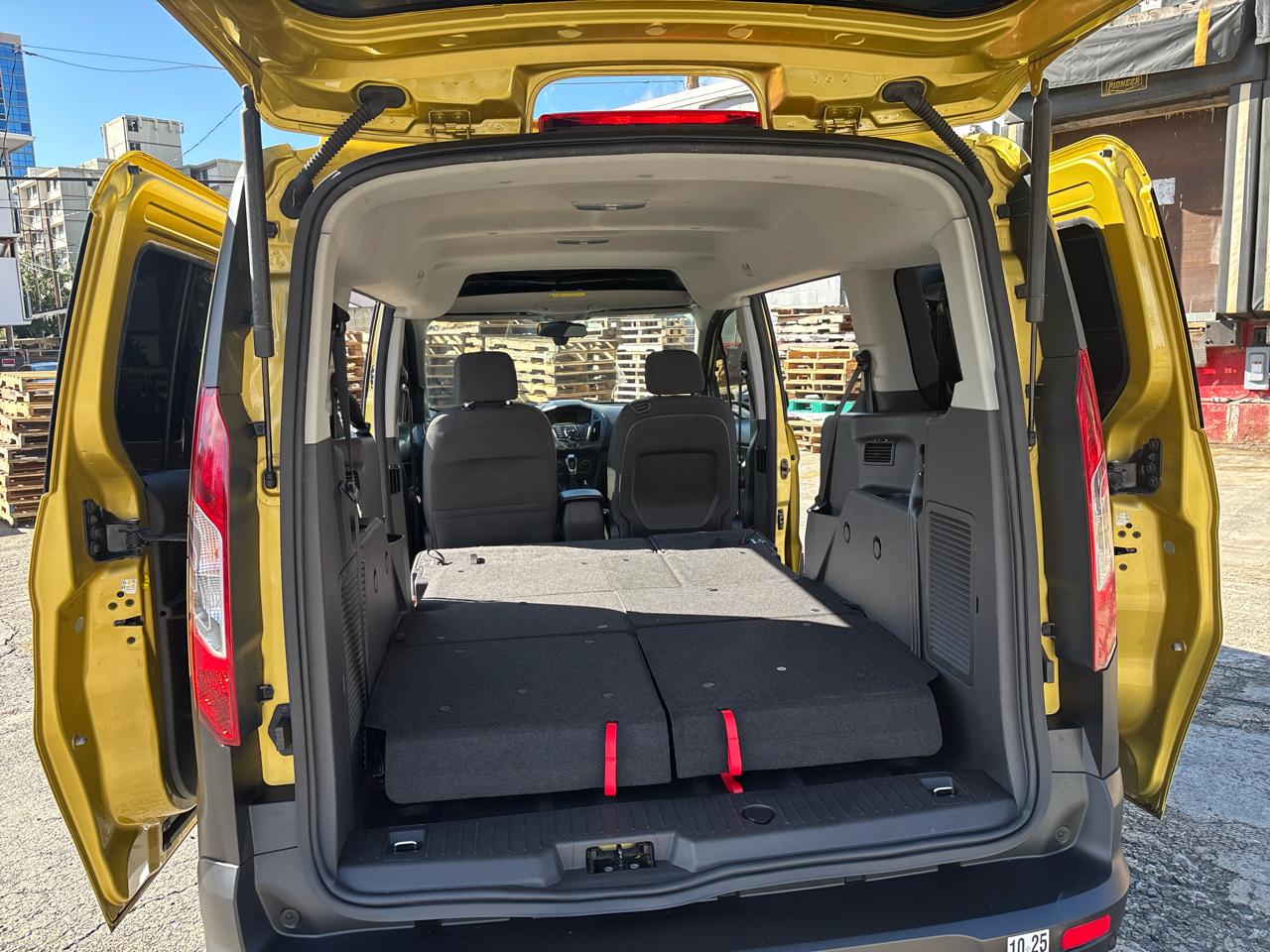 Ford Transit Connect Wagon XL LWB w/Rear Liftgate 2017