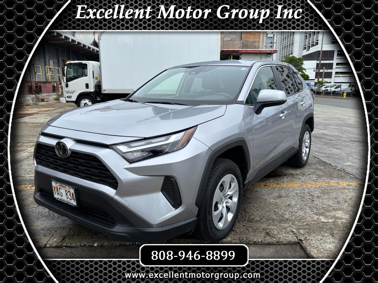 Toyota RAV4 LE FWD (Natl) 2025