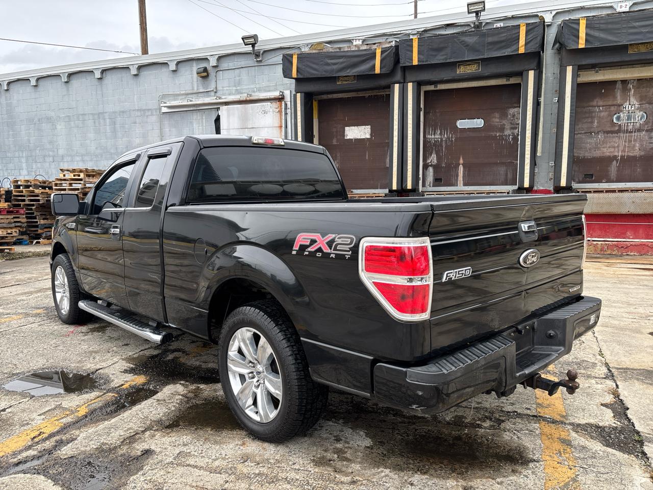 Ford F-150 2WD SuperCab 145" Lariat 2013