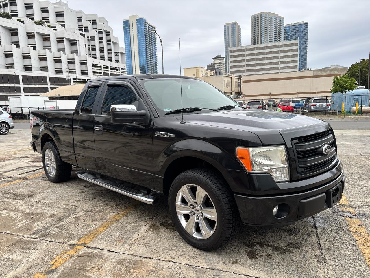 Ford F-150 2WD SuperCab 145" Lariat 2013