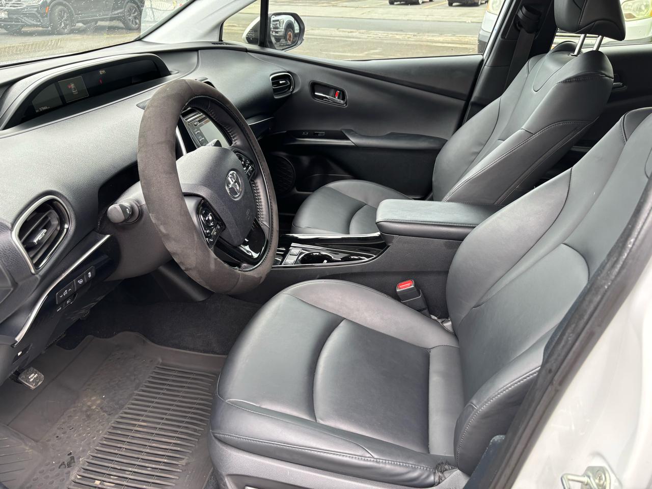 Toyota Prius Nightshade (Natl) 2022