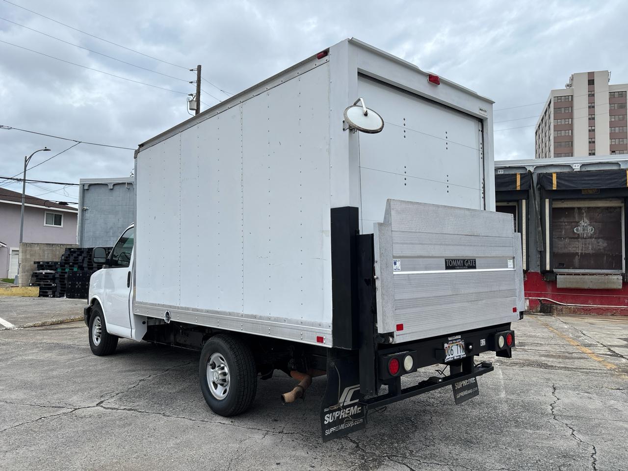 Chevrolet Express Commercial Cutaway 3500 Van 139" 2015