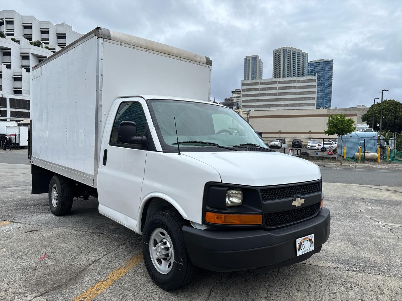 Chevrolet Express Commercial Cutaway 3500 Van 139" 2015