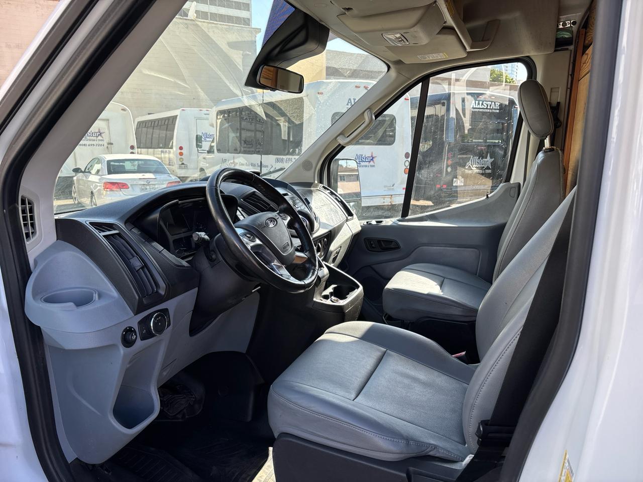 Ford Transit Van T-250 148" Med Rf 9000 GVWR Sliding RH Dr 2019