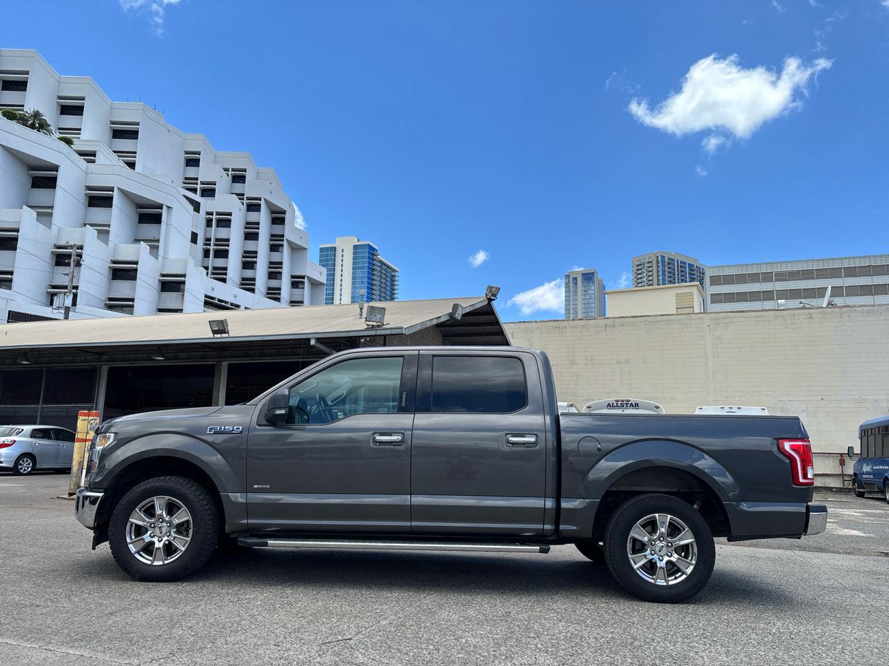 Ford F-150 2WD SuperCrew 145" XLT 2017
