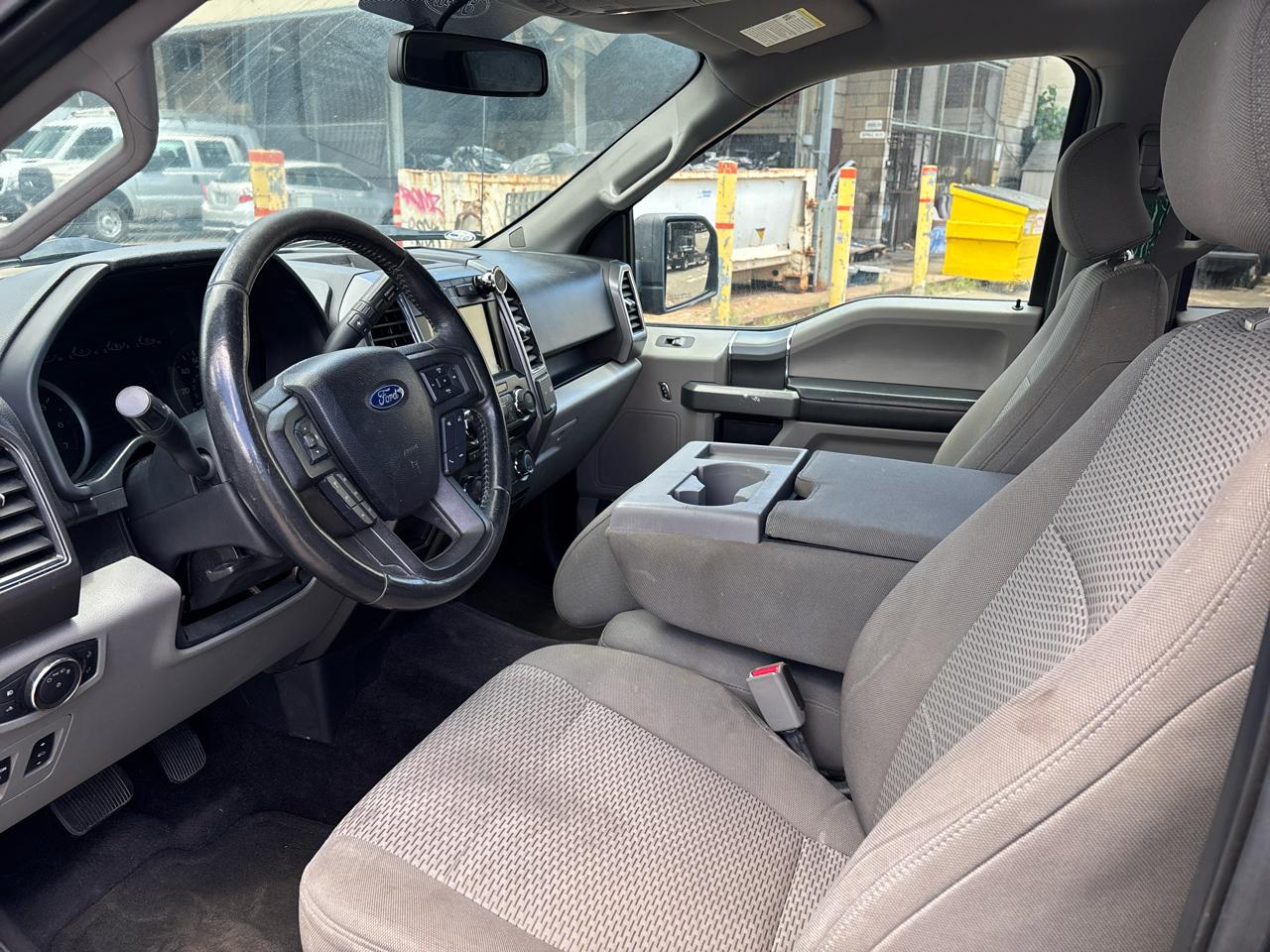 Ford F-150 2WD SuperCrew 145" XLT 2017