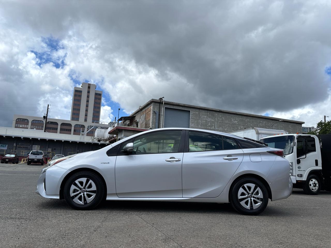 Toyota Prius Three Touring (Natl) 2018