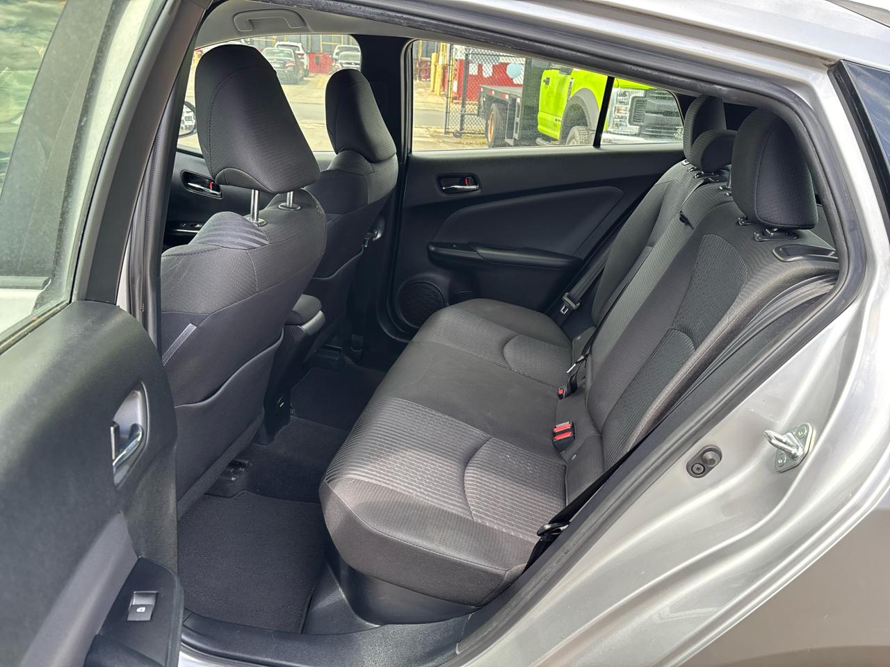 Toyota Prius Three Touring (Natl) 2018