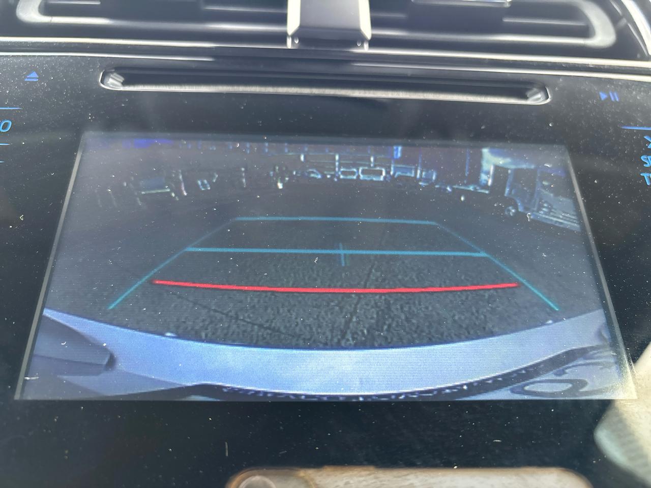 Toyota Prius Three Touring (Natl) 2018
