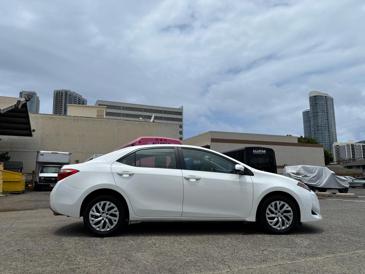 Toyota Corolla 50th Anniversary Special Edition CVT (Natl) 2017