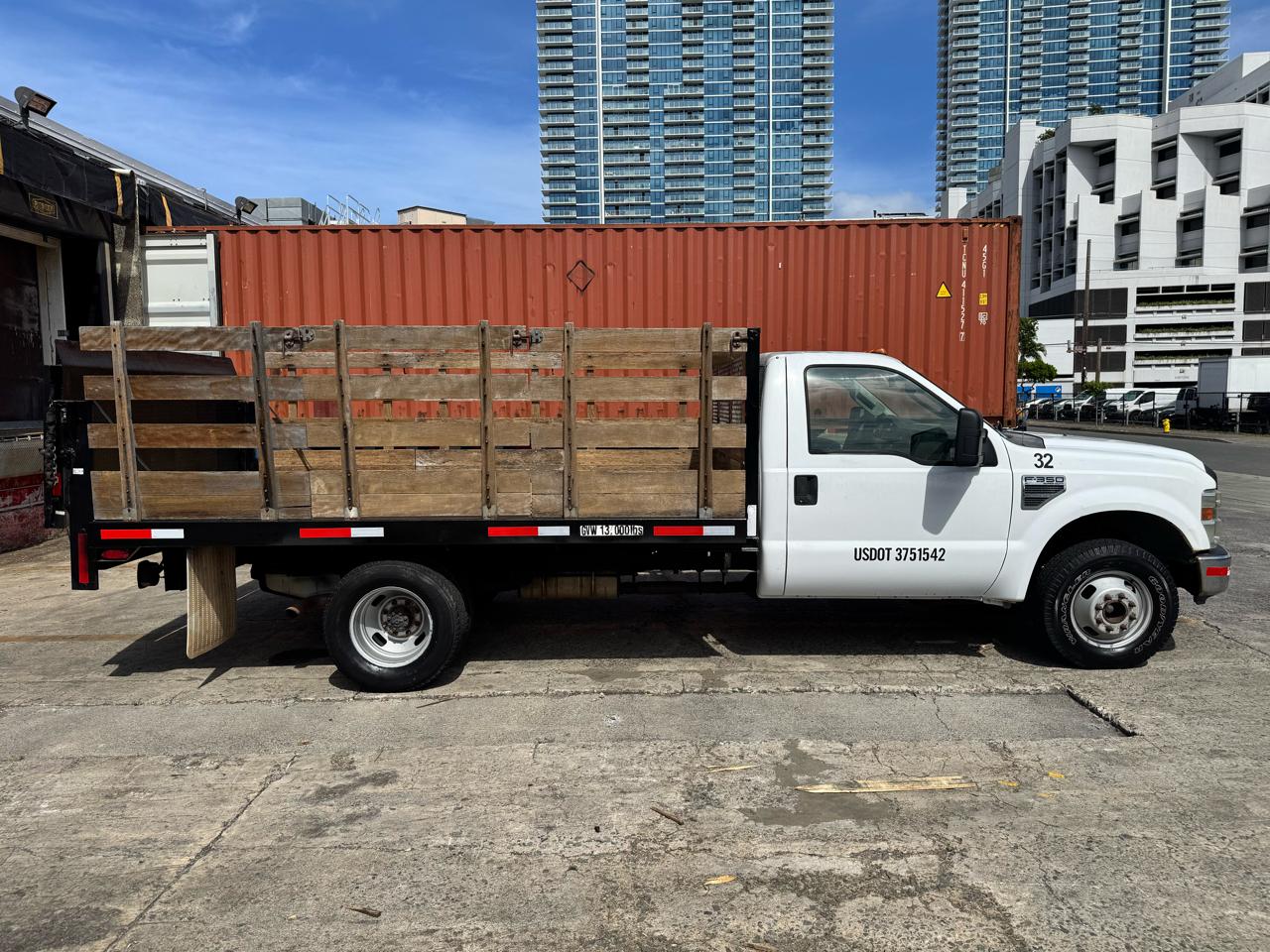 Ford Super Duty F-350 DRW 2WD Reg Cab 141" WB 60" CA XLT 2008