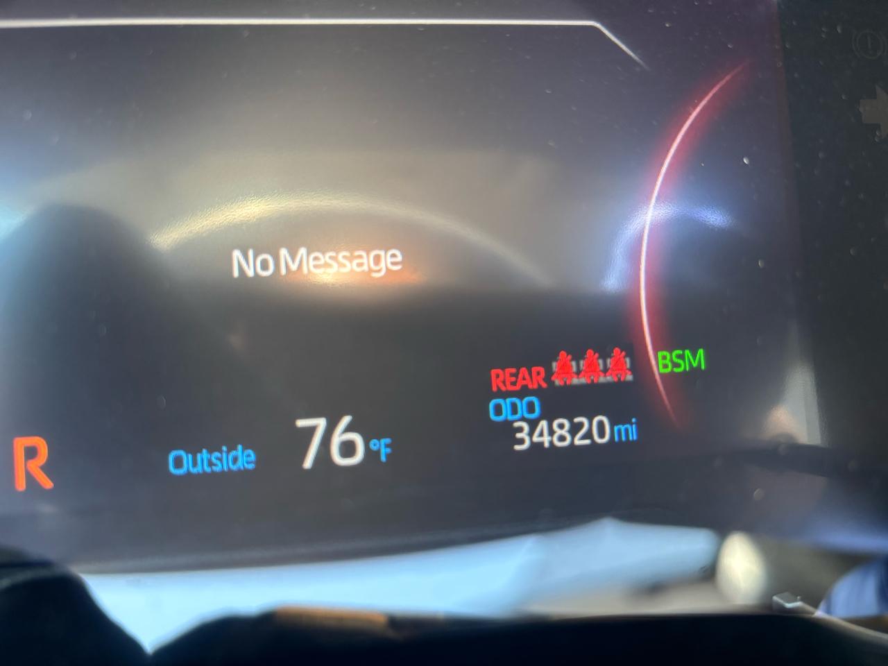 Toyota RAV4 LE FWD (Natl) 2023