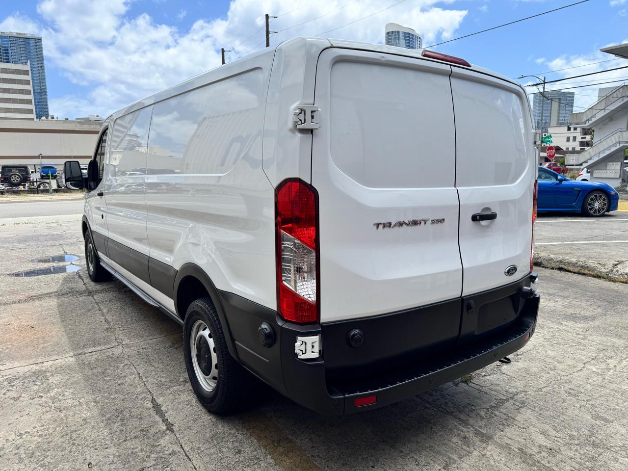 Ford Transit Cargo Van T-250 130" Low Rf 9070 GVWR RWD 2020