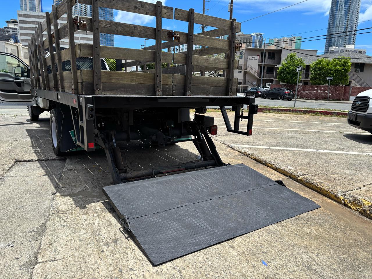 Ford Super Duty F-550 DRW XLT 4WD Reg Cab 145" WB 60" CA 2019