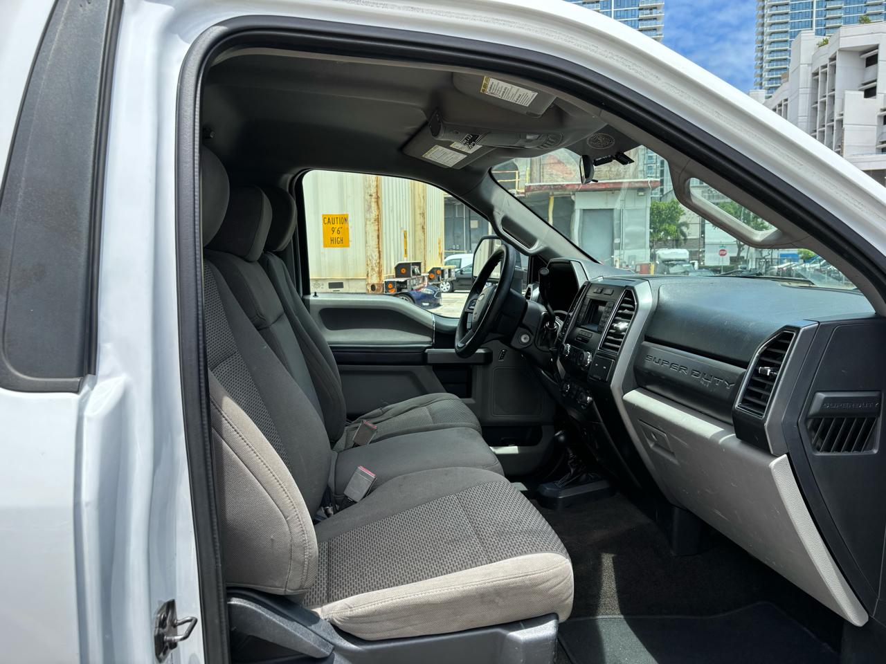 Ford Super Duty F-550 DRW XLT 4WD Reg Cab 145" WB 60" CA 2019