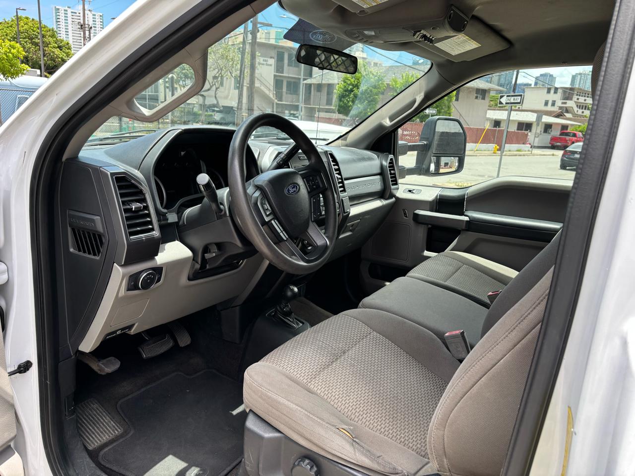 Ford Super Duty F-550 DRW XLT 4WD Reg Cab 145" WB 60" CA 2019