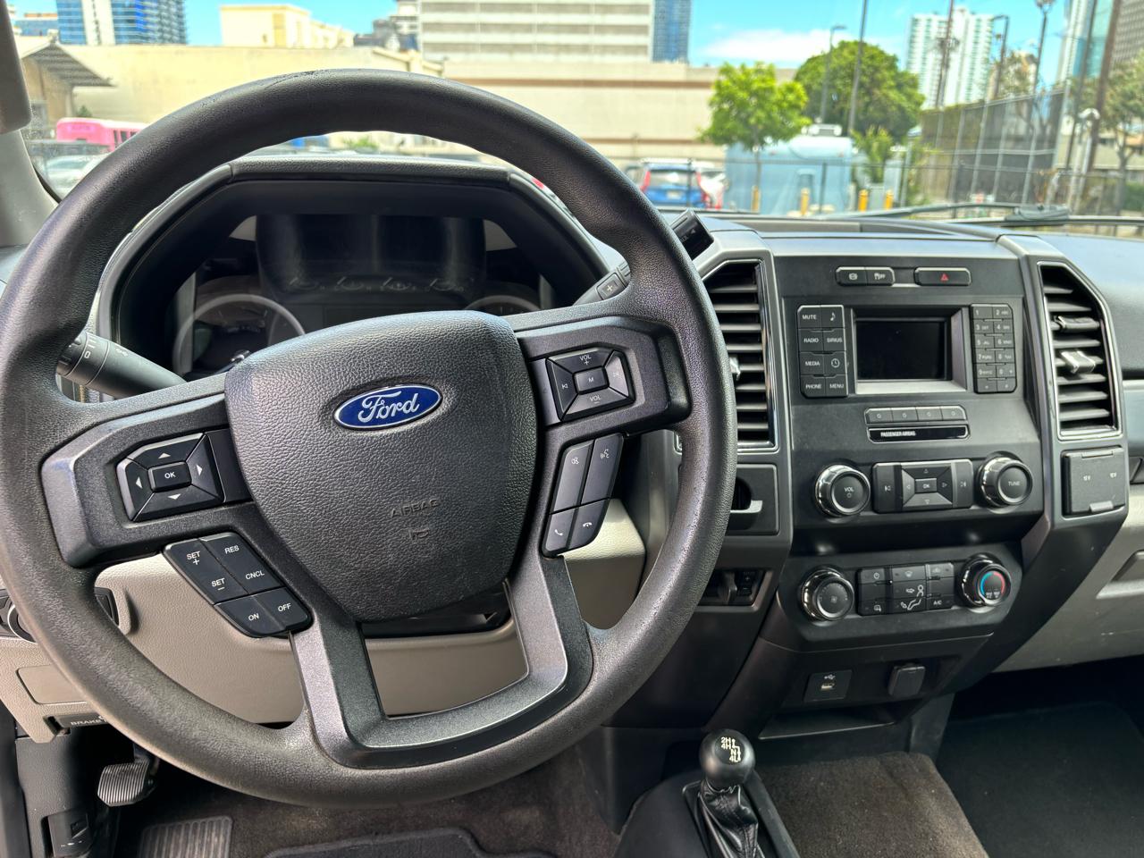 Ford Super Duty F-550 DRW XLT 4WD Reg Cab 145" WB 60" CA 2019
