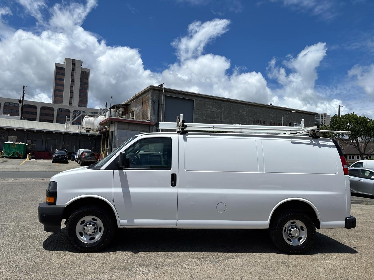 Chevrolet Express Cargo Van RWD 2500 135" 2022